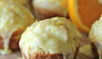 Muffins με πορτοκάλι και λευκή σοκολάτα