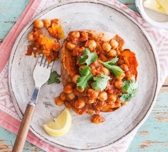 Vegan κάρυ με ρεβίθια και πατάτες