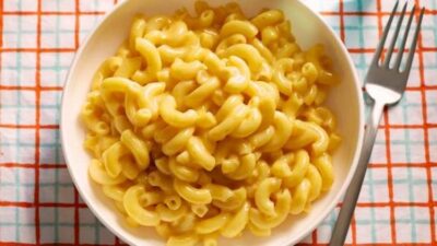 Vegan κοφτό μακαρονάκι με τυρί