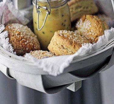 Αγγλικά γλυκά ψωμάκια scones