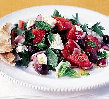 Απλή ελληνική σαλάτα