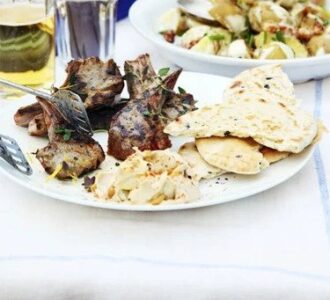 Ελληνικό αρνάκι με λεμόνι και θυμάρι