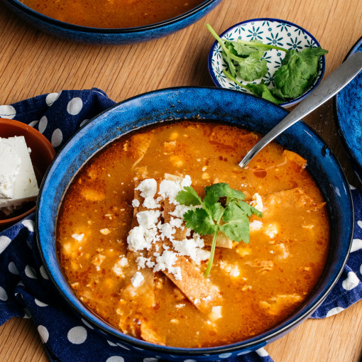 Μεξικάνικη σούπα κοτόπουλου με τορτίγια