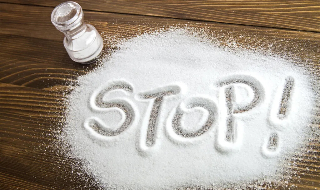 Πώς να περιορίσετε το αλάτι στη διατροφή σας