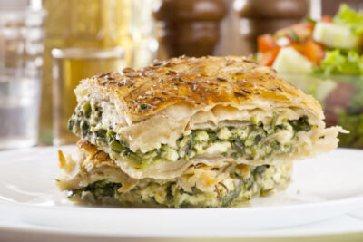 Σπανακόπιτα με φύλλο σφολιάτας