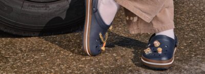 Ένα ζευγάρι για τα πάντα: γιατί το versatile παπούτσι κερδίζει έδαφος